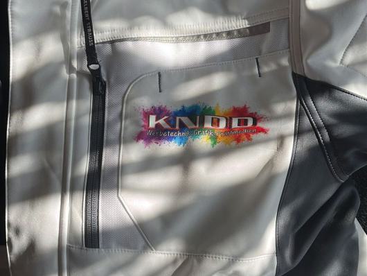 C014B825-0A91-43B3-8410-137548998333