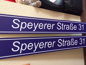 <img src="brinkmann1.jpg" alt="Straßenschild Brinkmann">