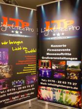 <img src="04.jpg" alt="Rollup Bannerdisplay">