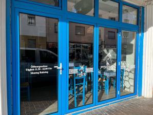 <img src="02" alt="Schaufensterbeschriftung Mykonos Ludwigshafen">